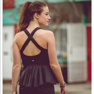 Lululemon black peplum tank 8